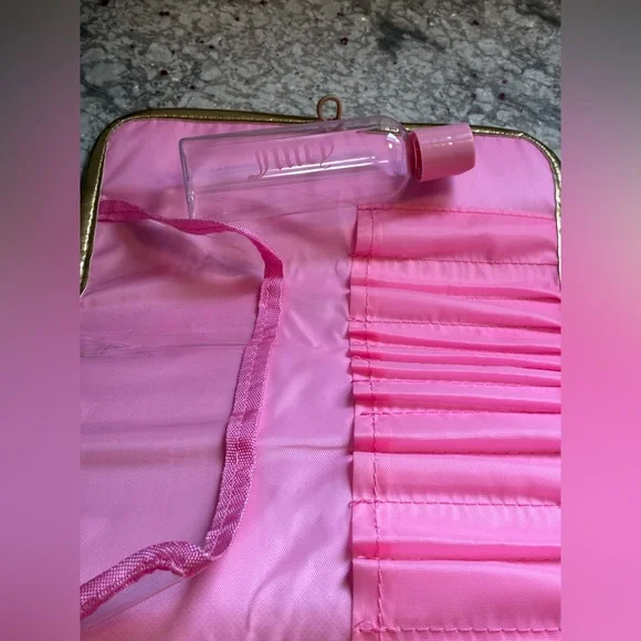 Juicy Couture Gold Women's Makeup Bag - Picture 10 of 15